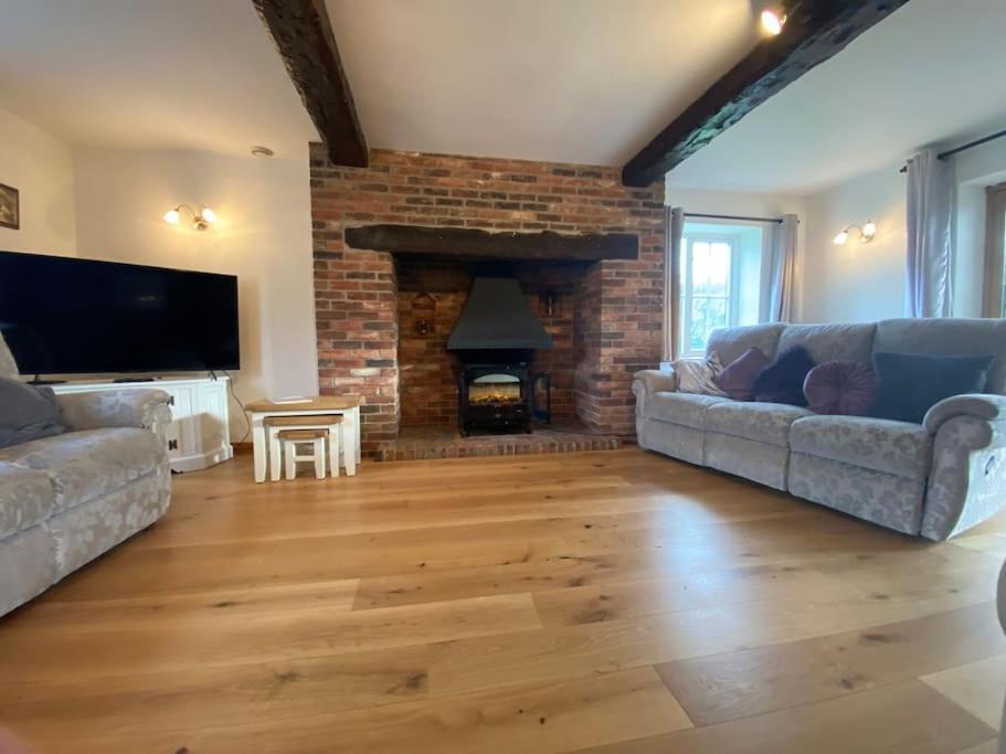 Eco-Friendly Dorset Cottage With Spa Set In Heart Of Countryside Sydling St Nicholas Exterior photo